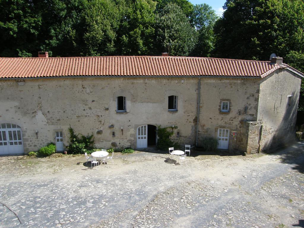 La Loge Du Chateau Saint-Dier-dʼAuvergne Εξωτερικό φωτογραφία